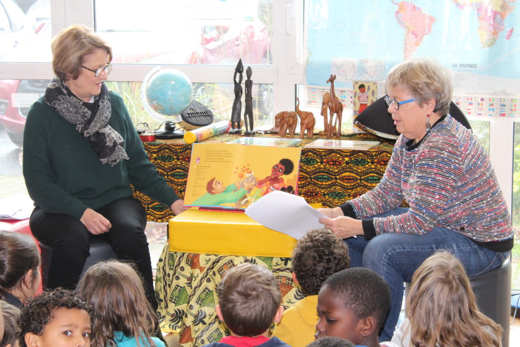 Accueils de classe à la bibliothèque 2019 (20) Colette et Simone Accueils de classe à la bibliothèque 2019 (20) Colette et Simone